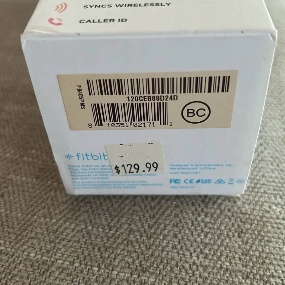 Fitbit Purple Arm & Wristband with Clip